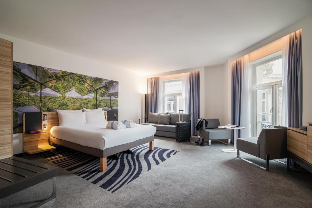 Superior Suite Sofa,1716965975:JPEG