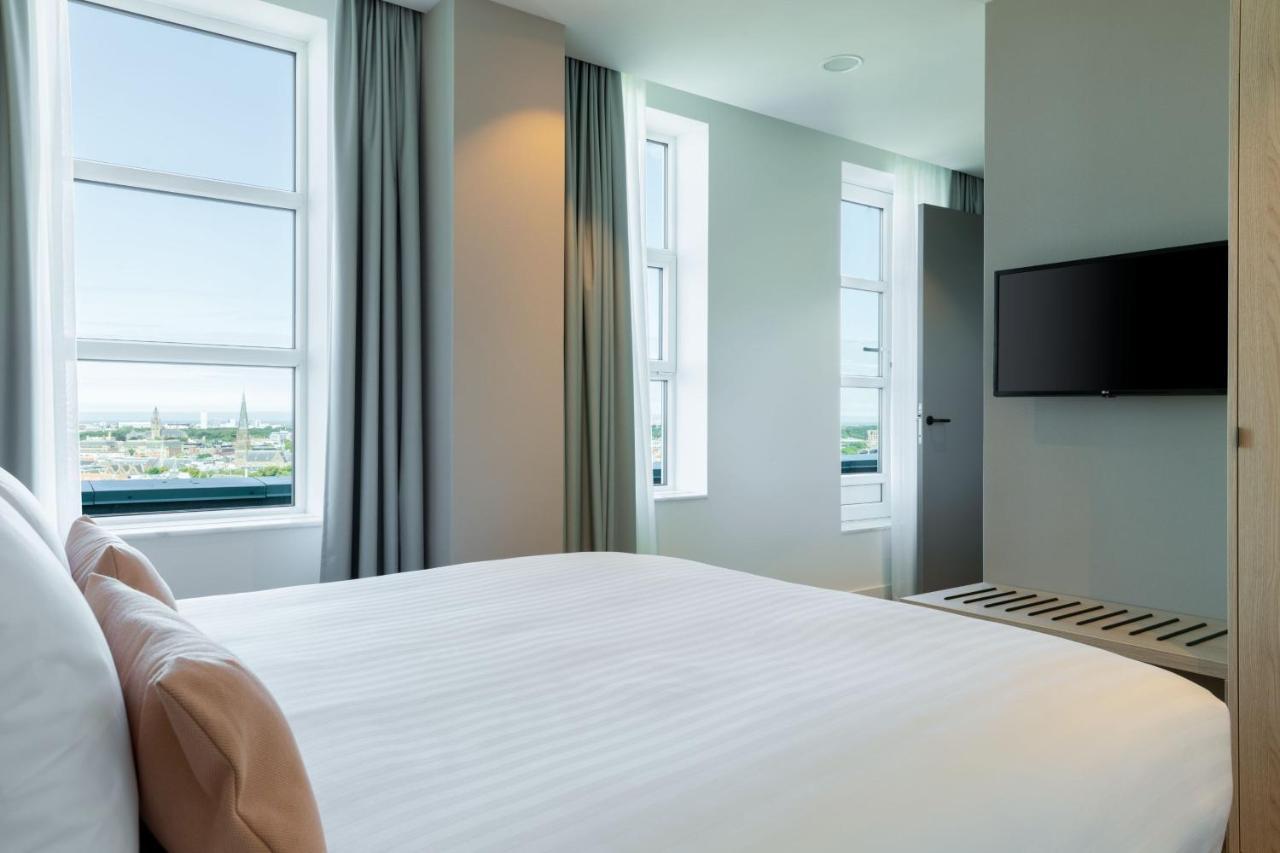 Appartement met 1 Slaapkamer, Kingsize Bed en Uitzicht op de Skyline
